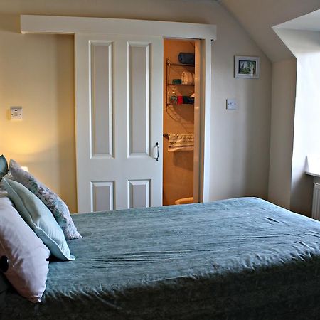 Roslin Cottage Каландър Екстериор снимка