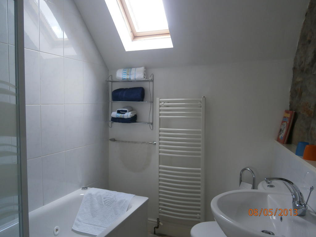 Roslin Cottage Каландър Стая снимка