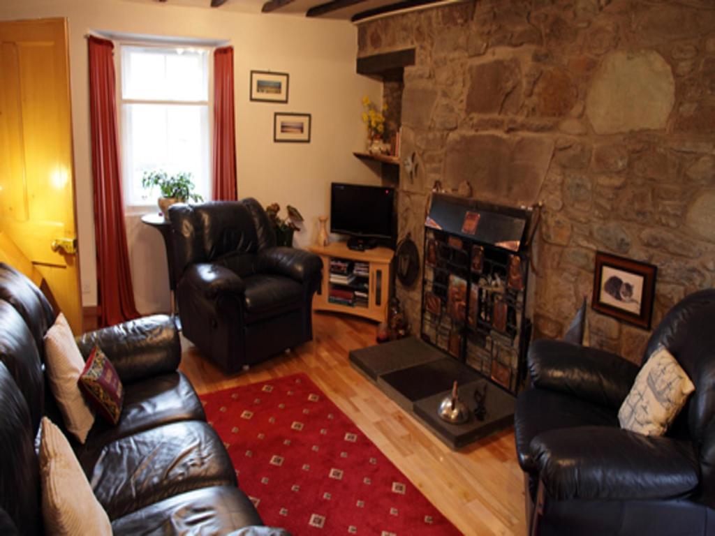Roslin Cottage Каландър Екстериор снимка