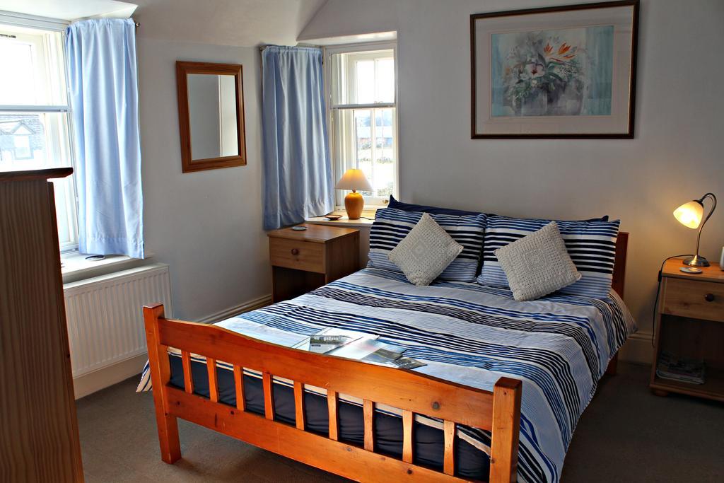 Roslin Cottage Каландър Екстериор снимка